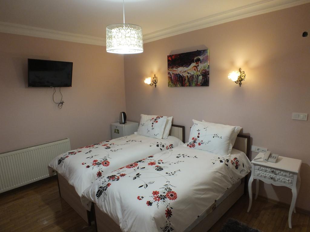Yesim Suites Istanbul Room photo